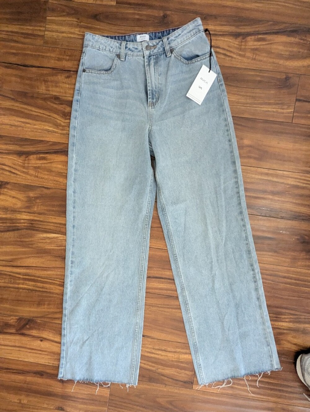 RCVA NEW w Tag Sz 27
